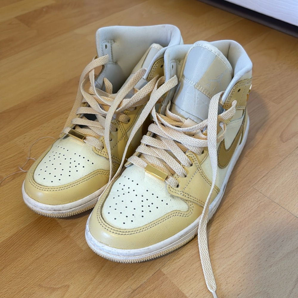 Cream, Butter Yellow and Gold Nike Jordan 1 Women’s size 6.5